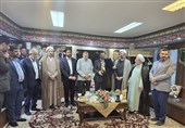 حضو جمعی از مسئولین در منزل شهید طهرانی مقدم+عکس