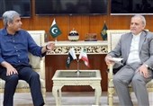 پاکستان: سفر رئیس جمهور ایران نقطه عطفی در روابط طرفین است