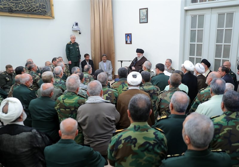 فرماندهان نیروهای مسلح با رهبر انقلاب دیدار کردند