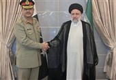 Iran Eyes Close Military Ties with Pakistan