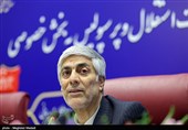 کیومرث هاشمی وزیر ورزش و جوانان