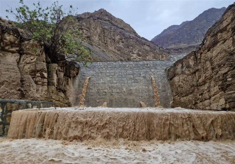 آبگیری سازه‌های آبخیزداری خراسان جنوبی در پی بارندگی