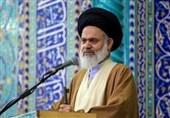 امام جمعه قم: شورای شهر اتاق جنگ نیست