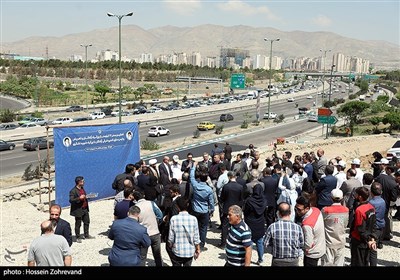بازدید اهالی رسانه از بزرگراه آزادگان و نشست عامل سازمان مهندسی و عمران شهر تهران