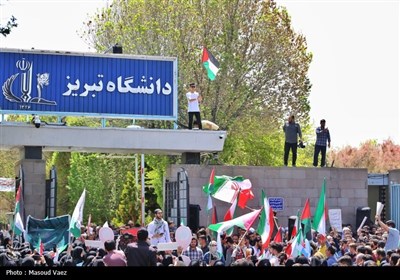 تجمع دانشجویان دانشگاههای تبریز در حمایت از خیزش دانشجویان آمریکایی