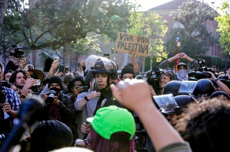 خیزش دانشجویی در آمریکا جنایت اسرائیل را نشان داد