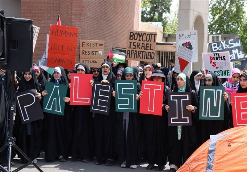تجمع أكاديميي جامعة شريف لدعم الطلاب الأمريكيين الداعمين لفلسطين+صور
