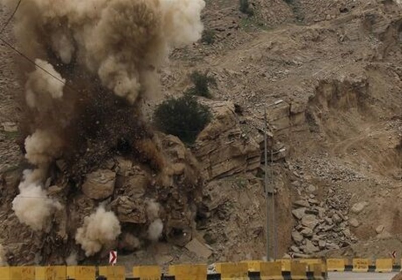 عملیات انفجار محور دولت‌آباد - بحرآسمان را مسدود کرد