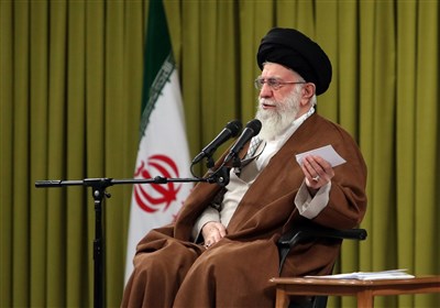 امام خامنه‌ای: حرکت مدافعان حرم ایران و منطقه را نجات داد