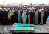 آیین تشییع پیکر مطهر دو شهید گمنام در قم