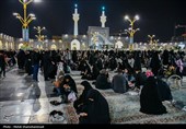حال و هوای حرم مطهر رضوی در ایام شهادت امام جعفر صادق (ع)