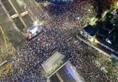 هزاران صهیونیست برای سرنگونی نتانیاهو شعار دادند