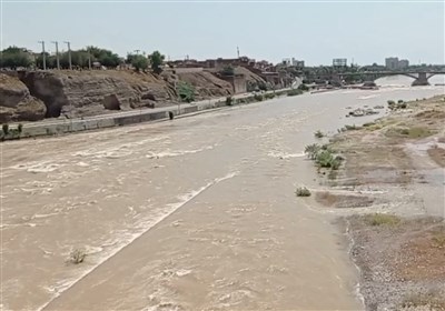 مردم از نزدیک شدن به رودخانه‌های دز و کارون اجتناب کنند