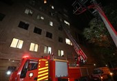نجات جان 15 نفر در آتش‌سوزی مجتمع مسکونی در قم