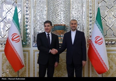 وزير الخارجية الإيراني يستقبل رئيس اقليم كردستان العراق