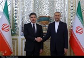 وزير الخارجية الإيراني يستقبل رئيس اقليم كردستان العراق