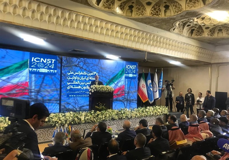 آغاز افتتاحیه کنفرانس ملی هسته‌ای ایران