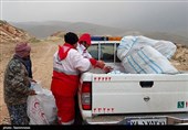 توزیع اقلام امدادی میان عشایر آسیب‌دیده از بارش باران در چهارمحال و بختیاری