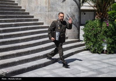 امیر سرتیپ آشتیانی وزیر دفاع و پشتیبانی نیروهای مسلح