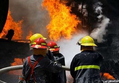 آتش‌سوزی یک سوله بزرگ در محله سیزده آبان