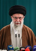 الإمام الخامنئي يدلي بصوته في الانتخابات البرلمانية الإيرانية