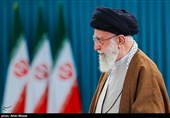 الإمام الخامنئي يدلي بصوته في الانتخابات البرلمانية الإيرانية