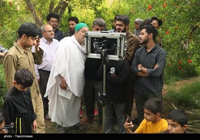 مراحل تولید مستند قاصدک های سرخ در یزد- عکس صفحه استان تسنیم