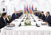 توافق ایروان و باکو برای ادامه مذاکرات صلح