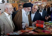 تمجید رهبری از حسین منزوی و دو رمان ایرانی و ایتالیایی