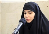 اسلام برخلاف غرب جدید پایه خانواده را «زن» می‌داند