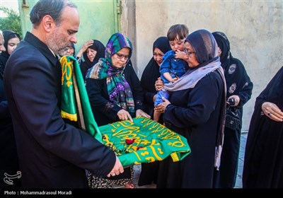 کاروان زیر سایه خورشید در هرمزگان