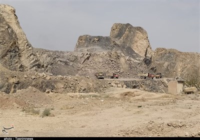 انتقال 500هزار کامیون سنگ از کوه به کارخانه سیمان تهران