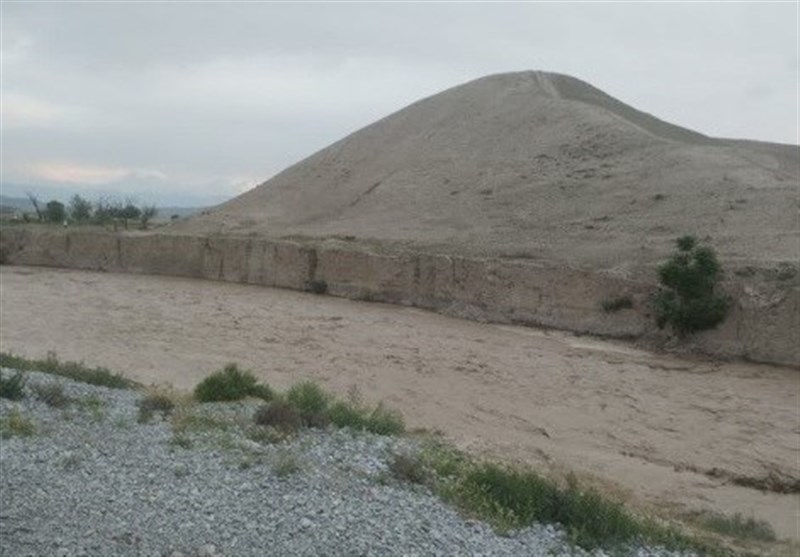 خسارت سیلاب به محوطه تاریخی یاریم تپه درگز