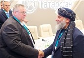 دیدار وزیر صنعت طالبان با معاون نخست‌وزیر روسیه