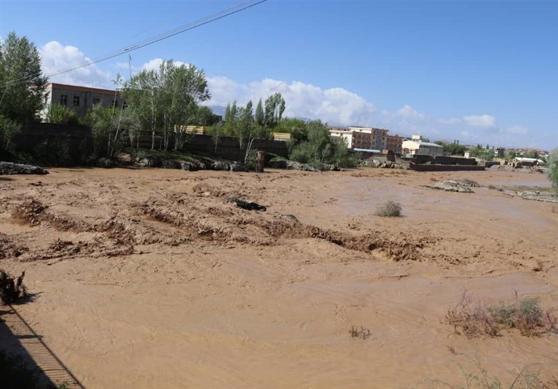 سیل در غرب افغانستان حدود 70 کشته برجا گذاشت