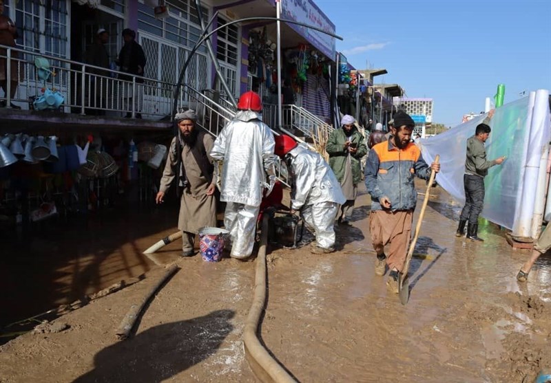سیل در غرب افغانستان حدود ۷۰ کشته برجا گذاشت