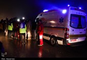حضور وزیر بهداشت و نیروهای امدادی در نزدیکی منطقه حادثه بالگرد حامل رئیس جمهور