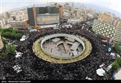 Mourners Pay Tribute to Late Iranian President