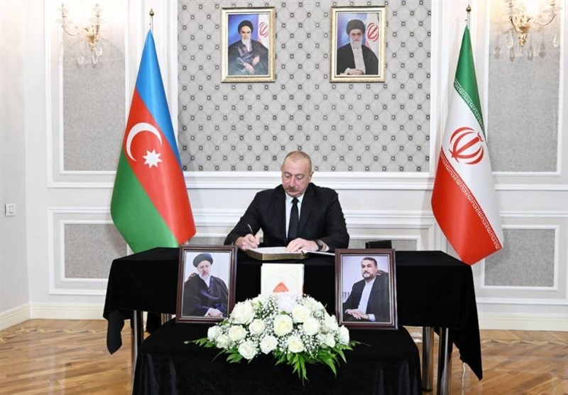 Azerbaycan Cumhurbaşkan, İran Büyükelçiliği&apos;nde