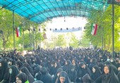 بدء مراسم تشییع الشهید رئیسی ورفاقه فی جامعة طهران