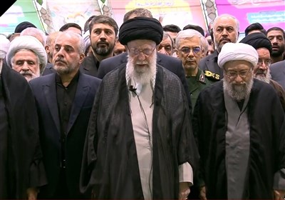 Ayatollah Khamenei Conducts Prayer Service in President Raisi’s Funeral