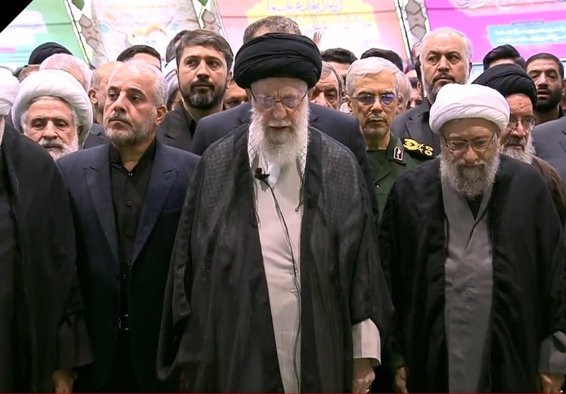 Ayatollah Khamenei Conducts Prayer Service in President Raisi’s Funeral