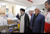 بازدید سرپرست حجاج ایرانی از مرکز پزشکی جمعیت هلال احمر در مدینه