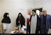 بازدید سرپرست حجاج ایرانی از مرکز پزشکی جمعیت هلال احمر در مدینه