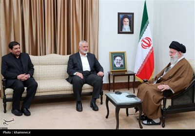 لقاءات قائد الثورة الإسلامية مع مسؤولي عدد من الدول