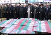 اقامه نماز رهبر انقلاب بر پیکر شهید رئیسی و شهدای خدمت