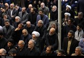 اقامه نماز رهبر انقلاب بر پیکر شهید رئیسی و شهدای خدمت