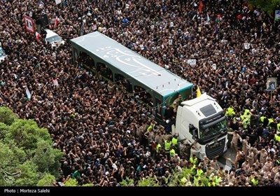 Церемония похорон погибших в результате крушения вертолета Pаиси - Мешхед