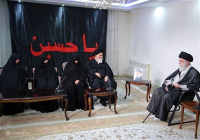 İmam Hamanei: Reisi&apos;nin Büyük Cenaze Töreni İran&apos;ın Gücünü Gösterdi