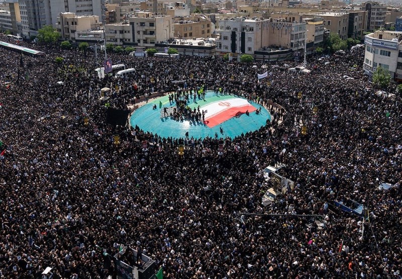 Ayatollah Khamenei Acclaims Massive Funeral of President Raisi